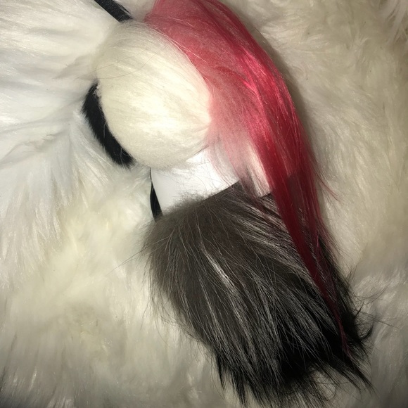 [RARE] Fendi ‘Karlito’ Mink Keycharm - Picture 6 of 8